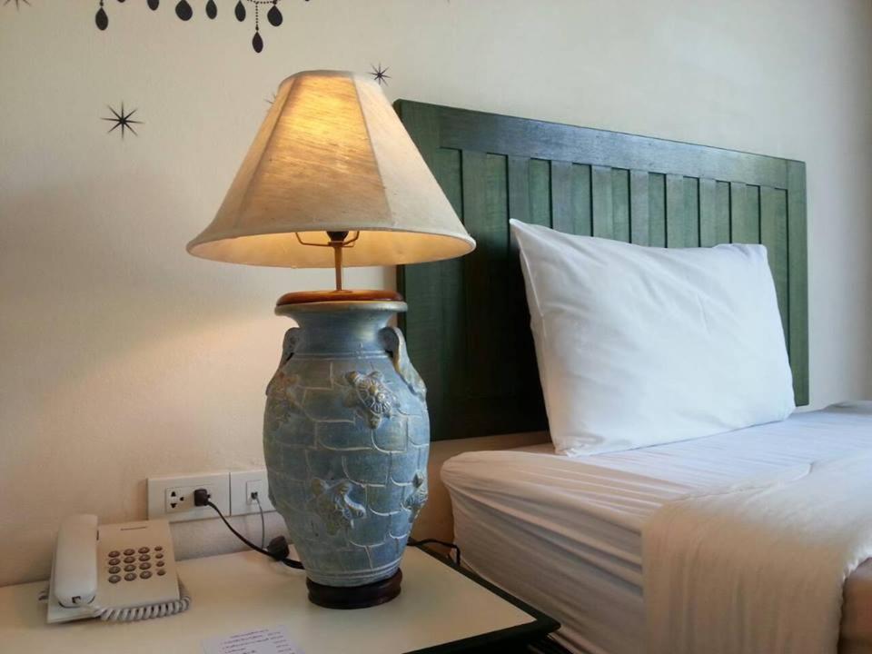 Baan Suksiri Hotel Huahin Kültér fotó